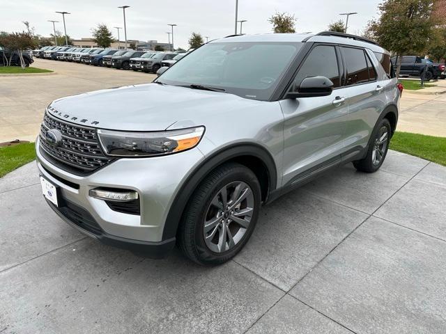 2022 ford explorer xlt