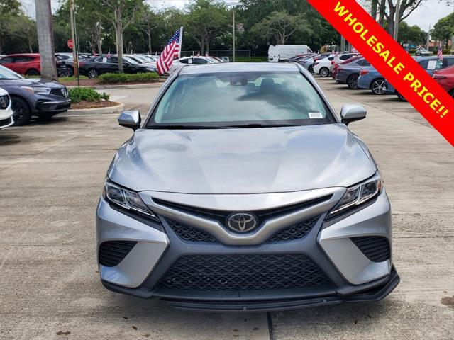 2020 toyota camry se