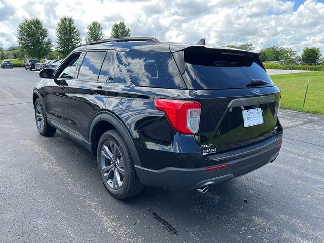 2022 ford explorer xlt