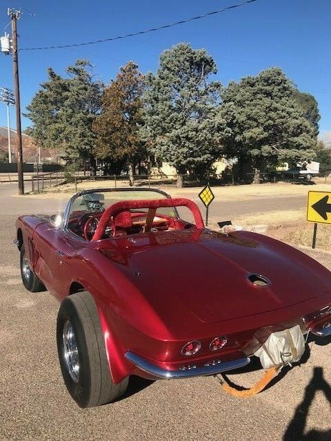 1962 corvette "cherry smash" gasser/roadster show winner, has hardtop