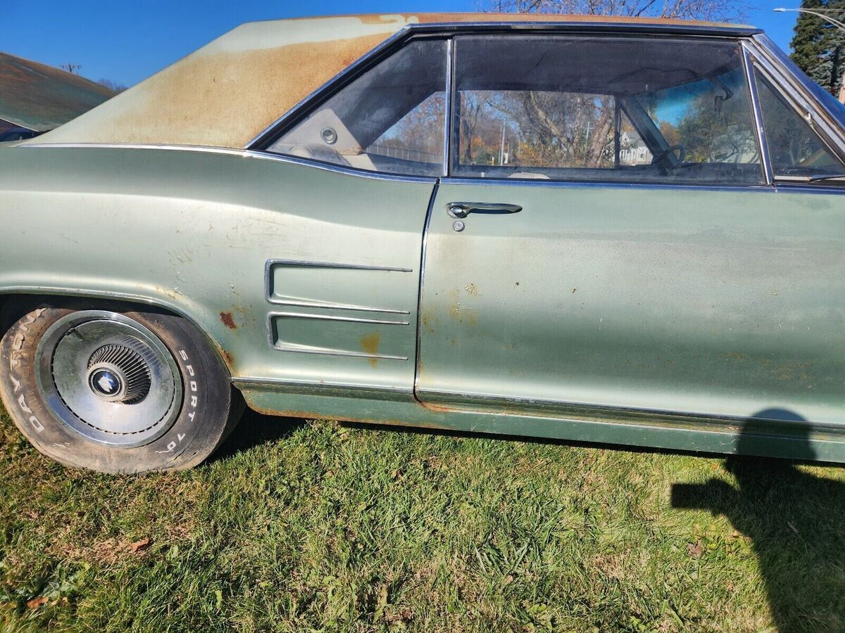 1963 buick riviera green