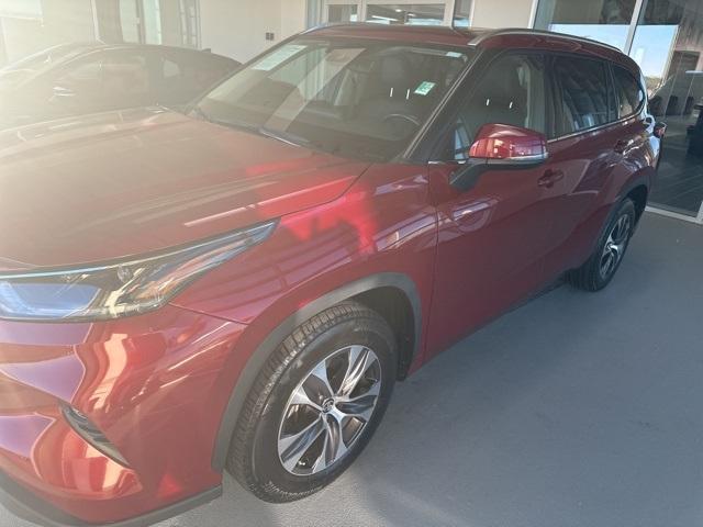 2021 toyota highlander xle