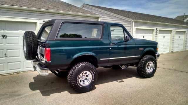 1993 ford bronco xlt lariat sport utility 2-door 5.8l