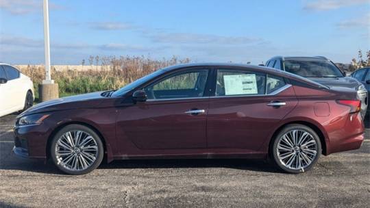 2025 Nissan Altima