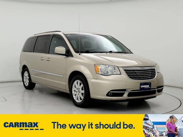 2014 chrysler town & country touring