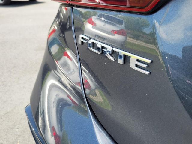 2021 kia forte gt