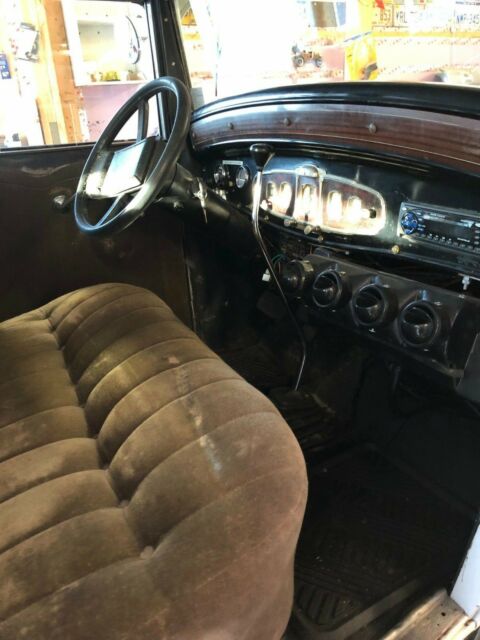 1931 buick sedan four door