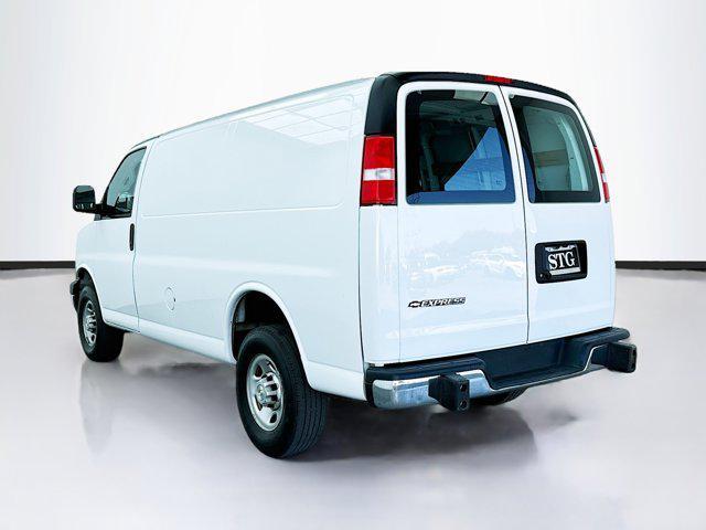 2022 chevrolet express 2500 rwd 2500 regular wheelbase wt