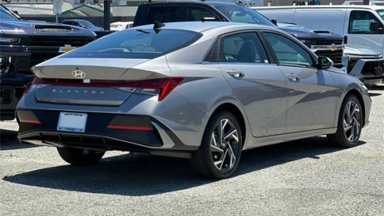 2024 Hyundai Elantra