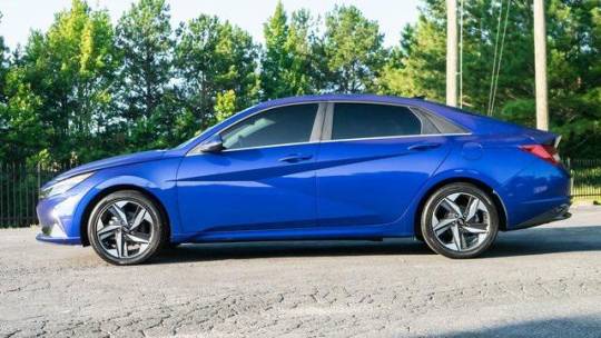 2023 Hyundai Elantra hybrid limited