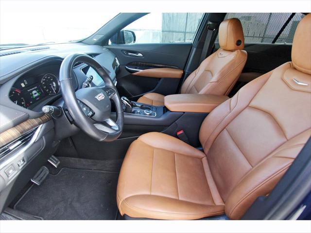 2022 cadillac xt4 sport