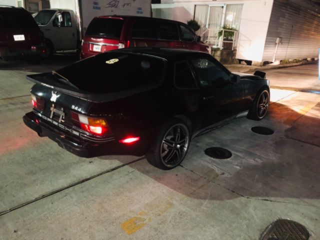 1987 porsche 944 (no reserve)