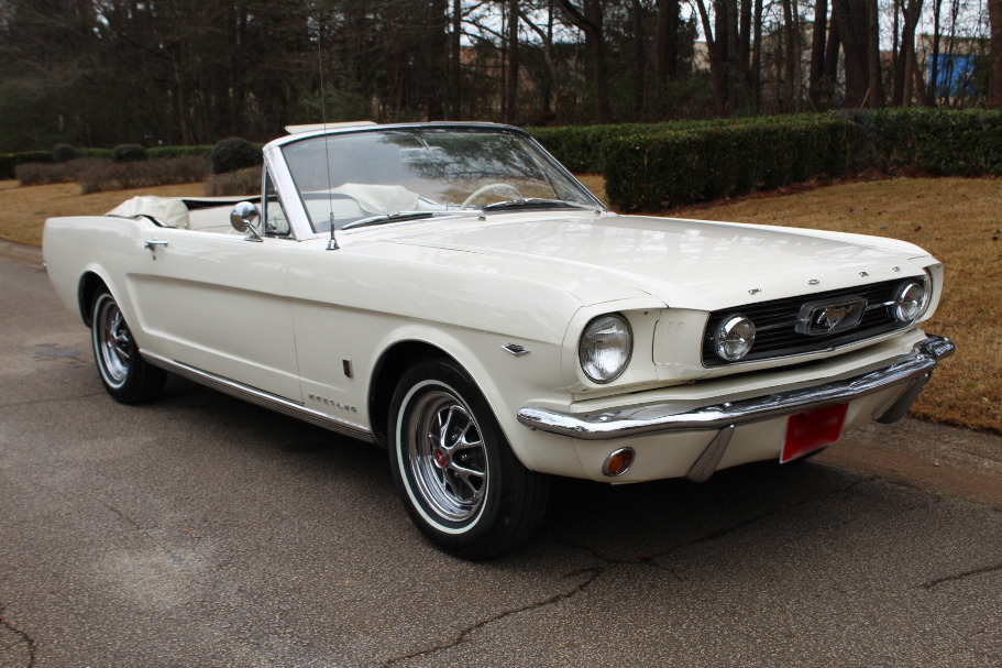 1965 ford mustang