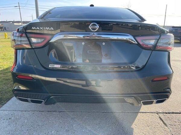 2019 nissan maxima in chicago, illinois