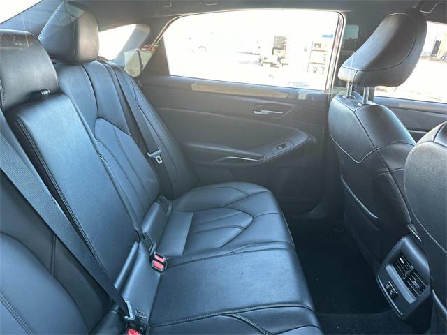 2022 toyota avalon xle