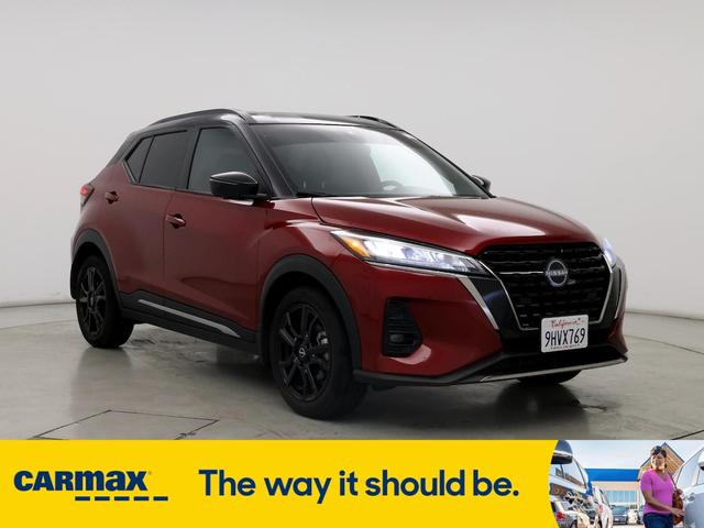 2023 nissan kicks sr