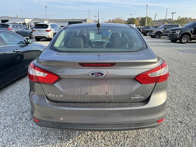 2014 ford focus se