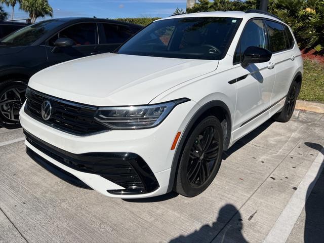 2022 volkswagen tiguan 2.0t se r-line black