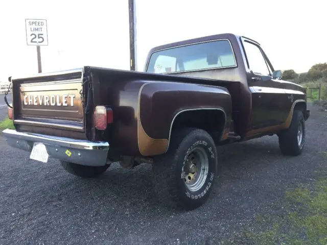1983 chevy stepside scottsdale 4x4.... !! k10