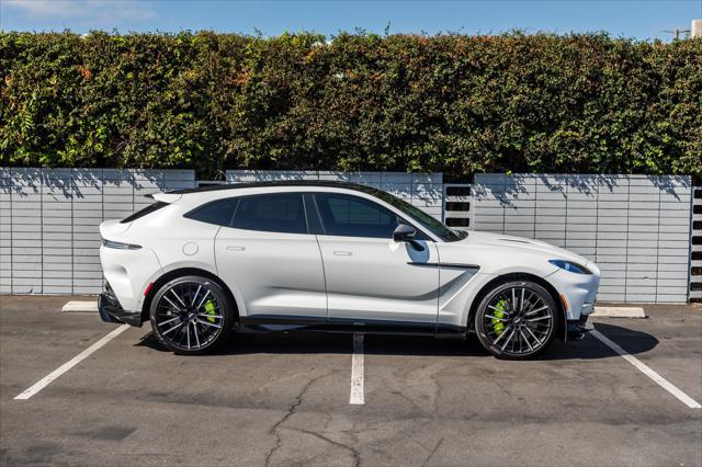 2023 aston martin dbx 707