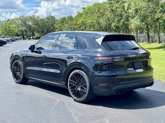 2019 porsche cayenne base