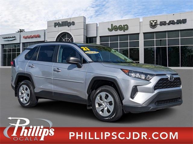 2021 toyota rav4 le
