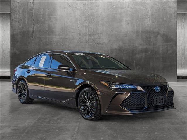 2019 toyota avalon hybrid xse