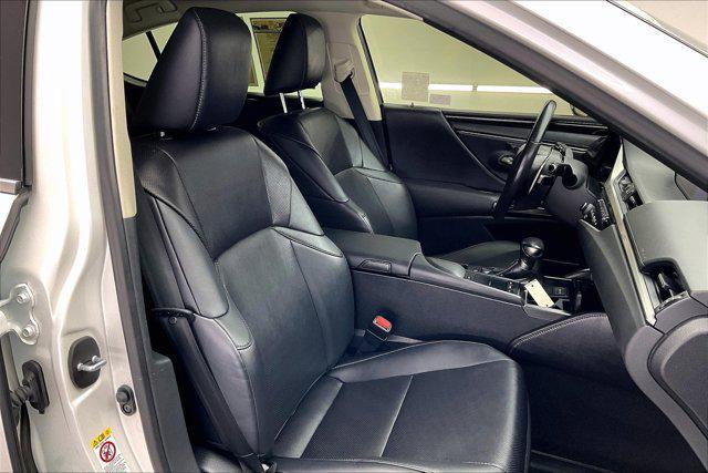 2019 lexus es 350 base