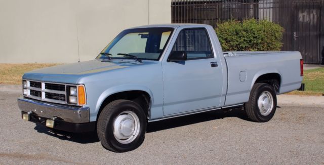 california original, 1989 dodge dakota 84k orig miles, 100% rust free, runs a+