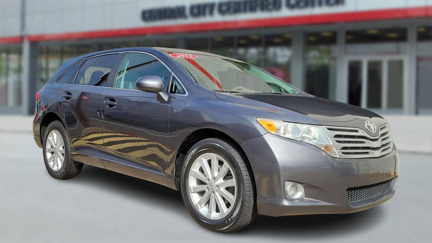 2012 toyota venza le