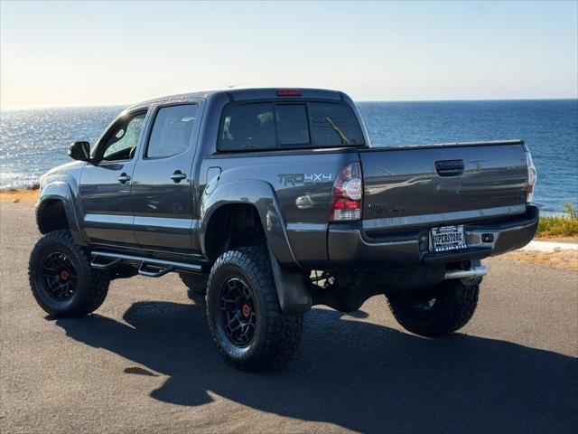 2013 toyota tacoma base