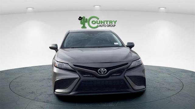 2021 toyota camry se