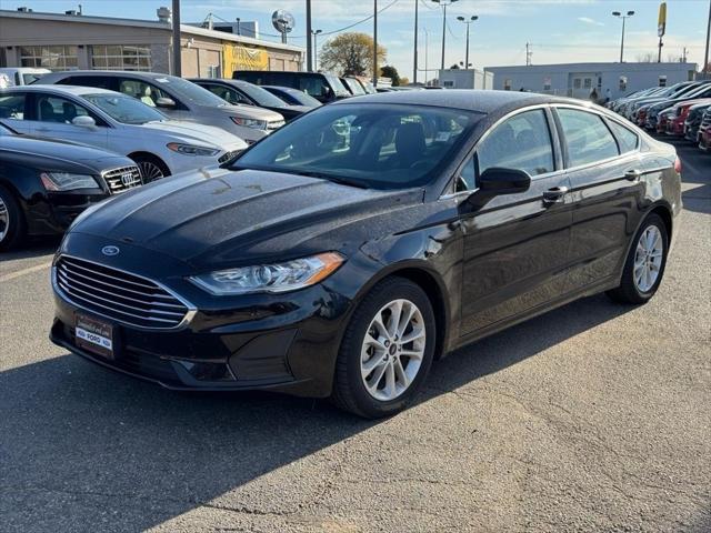 2020 ford fusion se