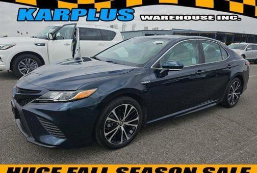 2019 toyota camry hybrid