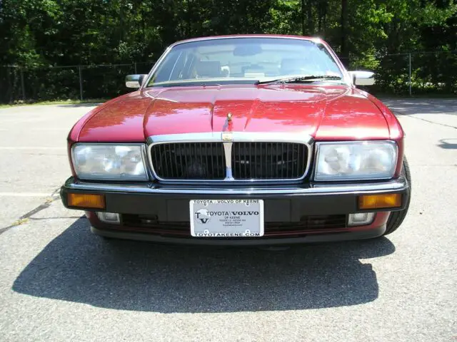 beautiful jaguar xj12! low miles! clean carfax!