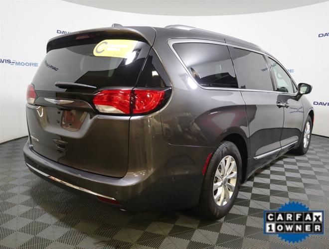 certified 2018 chrysler pacifica touring-l plus wichita, ks 67207 for sale in wichita, kansas