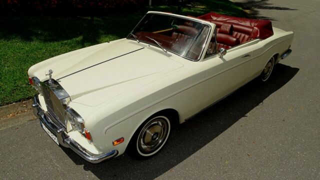 1972 rolls royce corniche chrome bumper series looks, runs and drives very nice