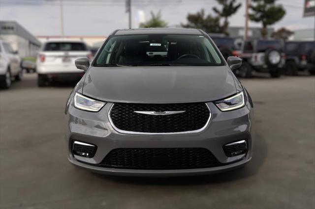 2022 chrysler pacifica hybrid touring l