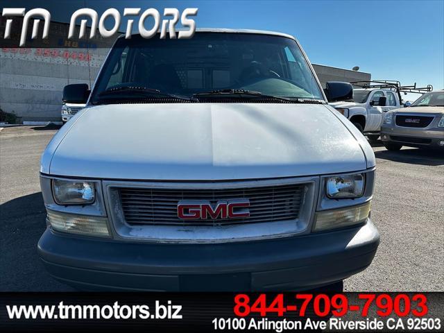 2001 gmc safari base