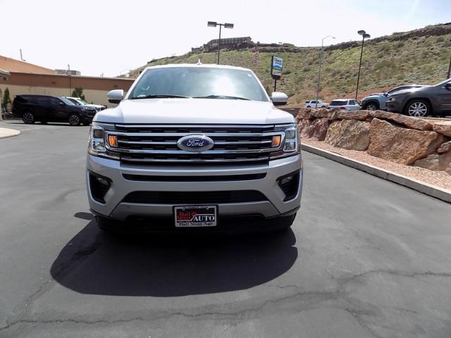 2018 ford expedition xlt