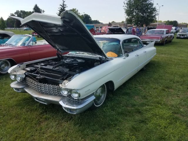 1960 cadillac deville 4 door sedan