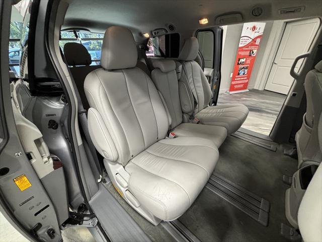 2013 toyota sienna xle