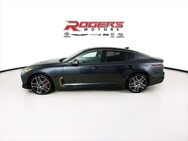 2022 kia stinger gt2