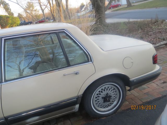 1987 pontiac bonneville beautiful 30 year car needs tlc historic car low mileage