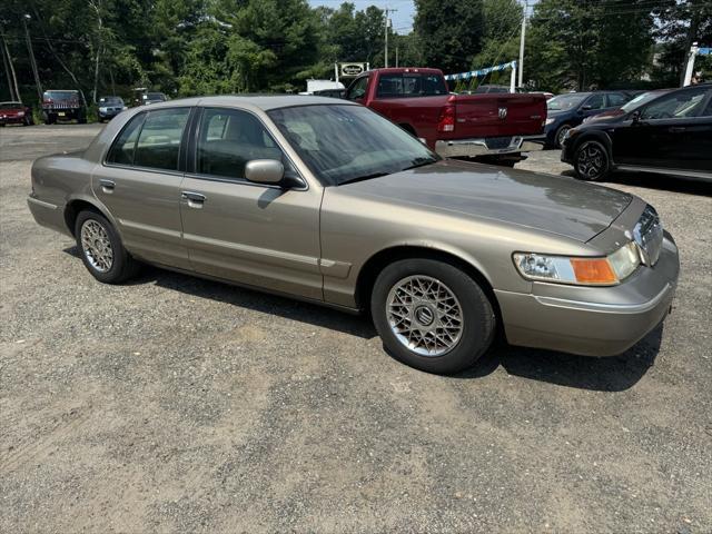 2002 mercury grand marquis gs