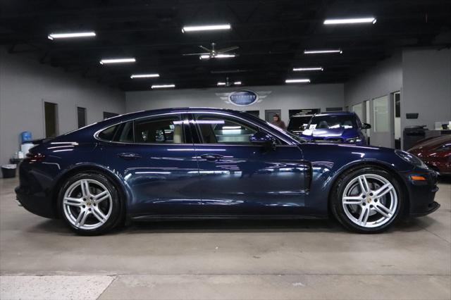 2018 porsche panamera base