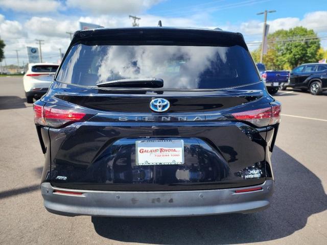 2021 toyota sienna xle