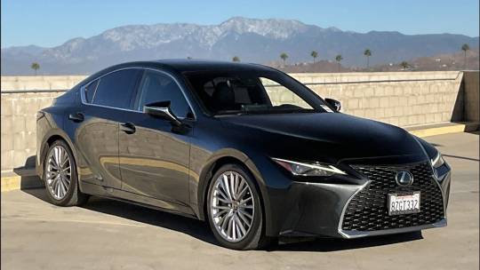 2022 Lexus IS