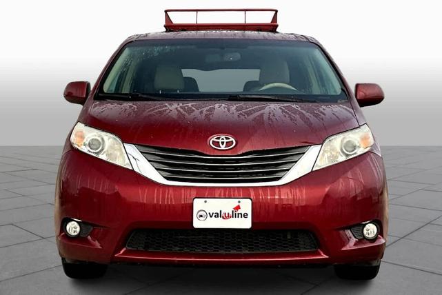 2013 toyota sienna xle