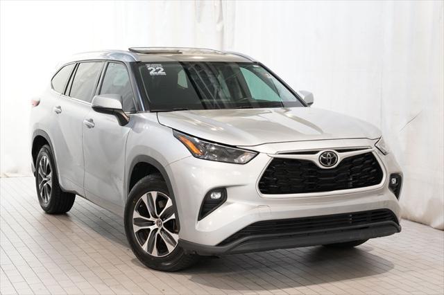 2022 toyota highlander xle